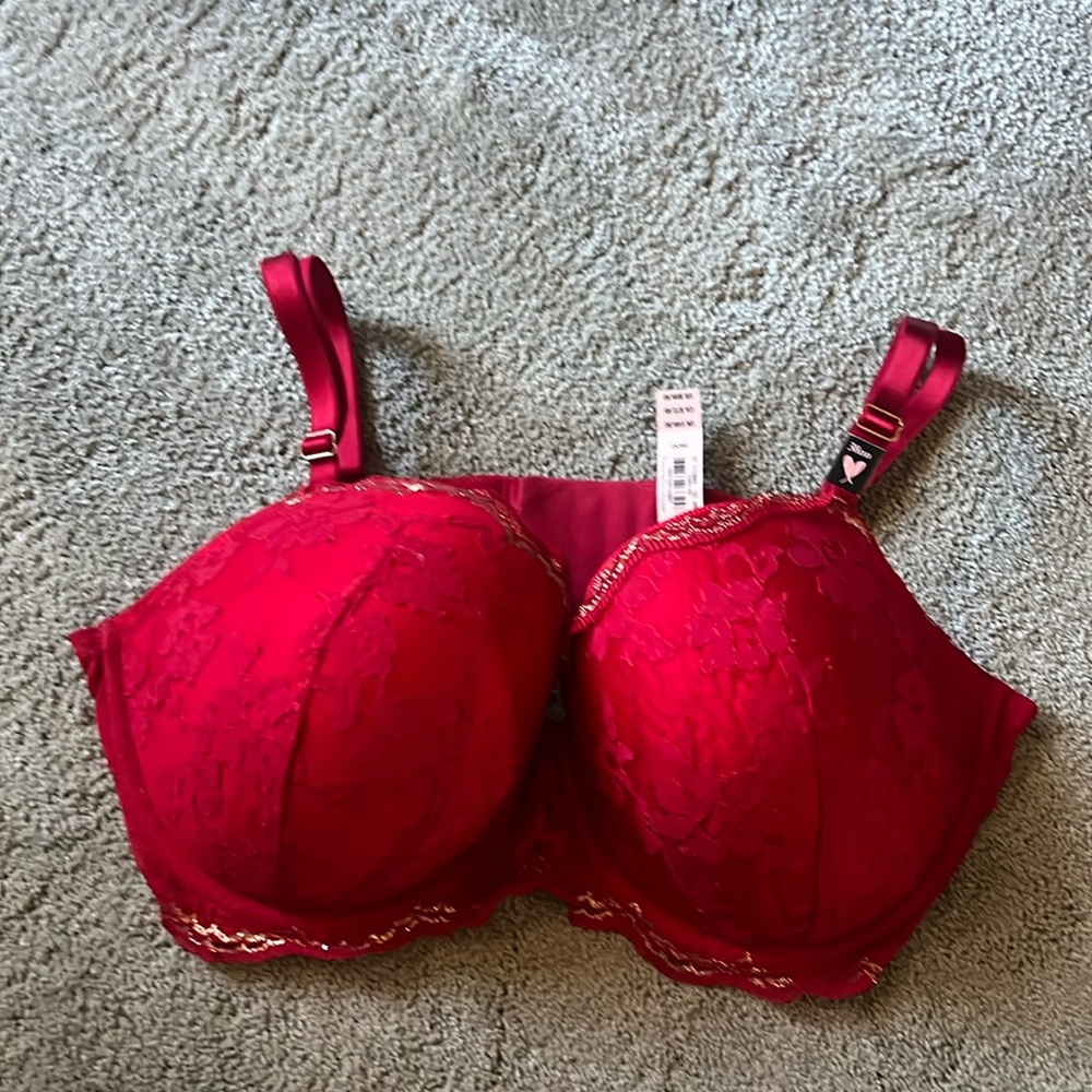 NWT Victoria’s Secret Bras
